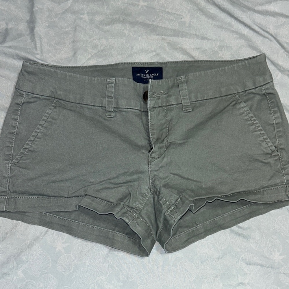 Women’s American eagle shorts